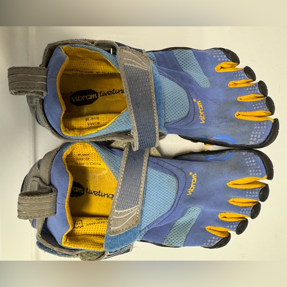 Vibram Fivefingers KMD Women’s Training Shoes, SZ 38, Blue/Yellow